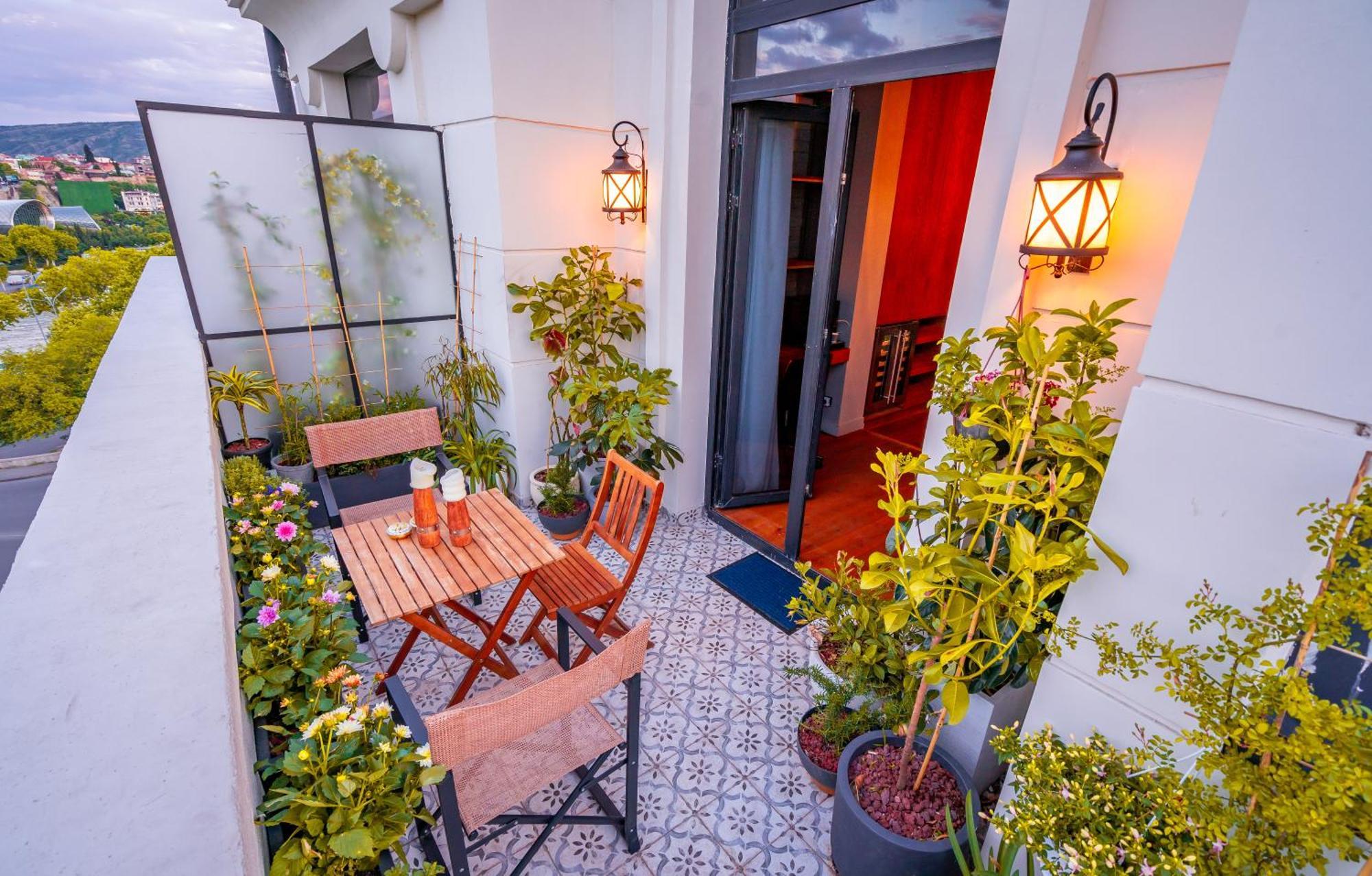 Zorba&Bond Boutique Hotel Тбілісі Екстер'єр фото